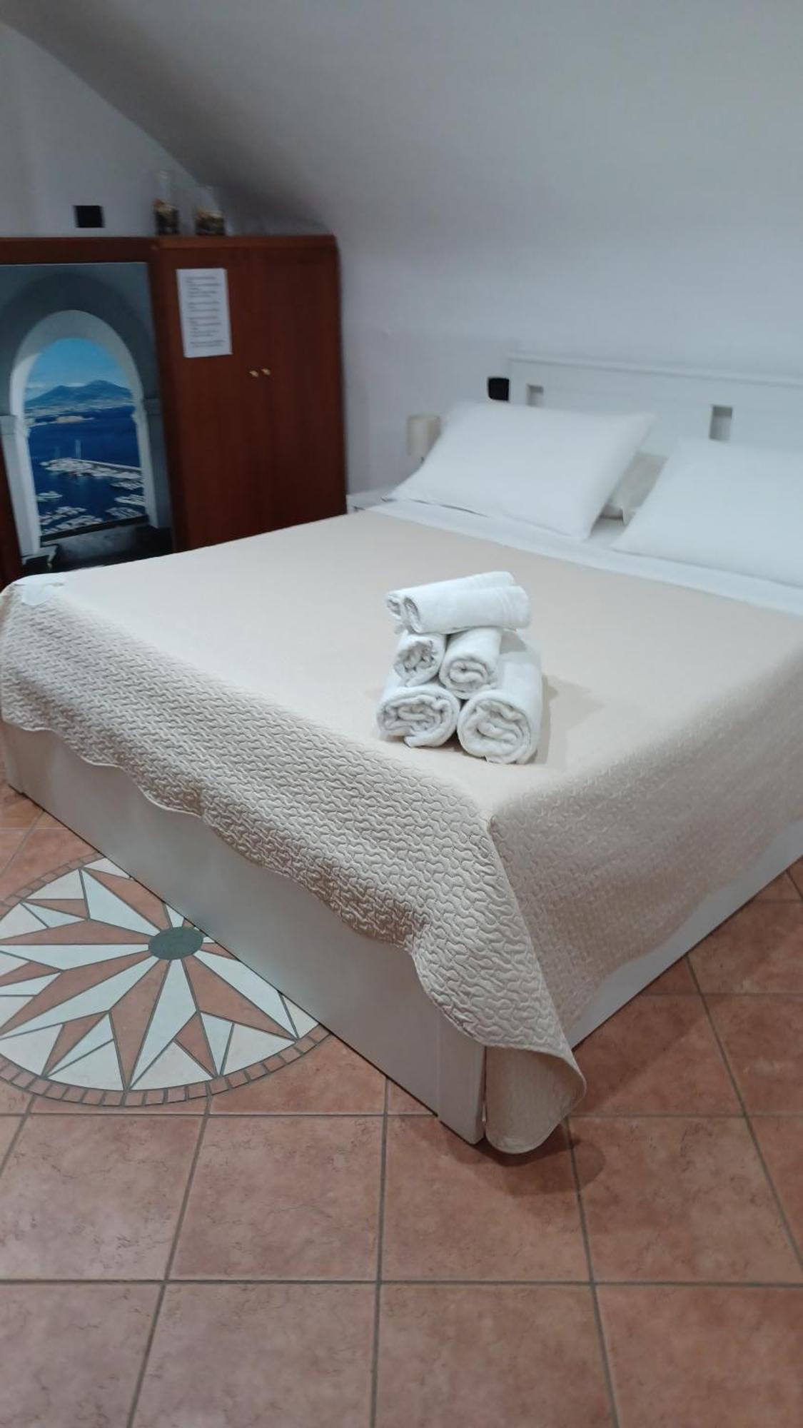 Home In Love: Balconcino Spaccanapoli Luaran gambar